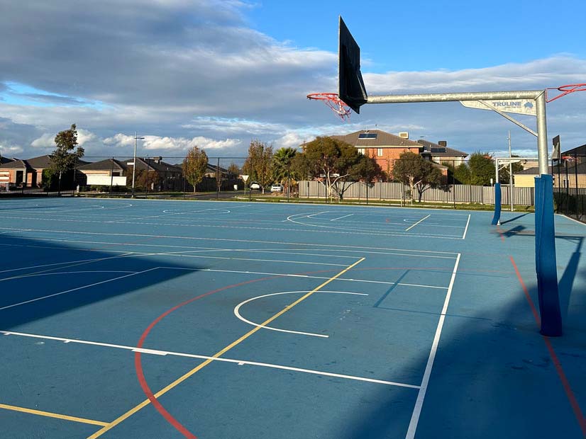 Point Cook Featherbrook College outdoor basketball netball court for hire