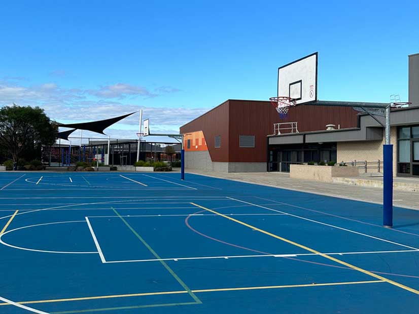 Armstrong Creek outdoor basketball and netball court and ring