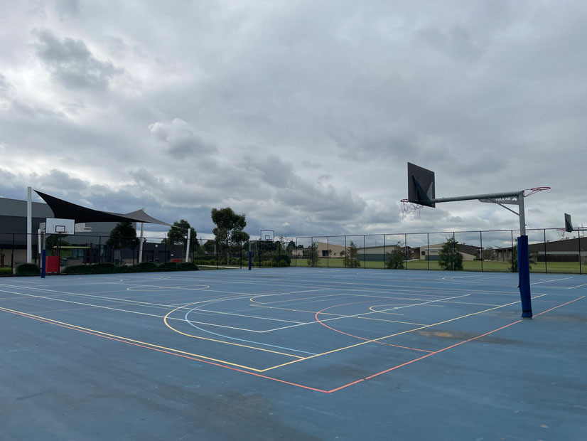 Pakenham John Henry school outdoor basketball netball court for hire