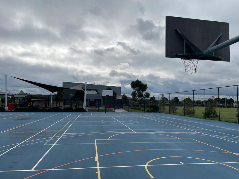Pakenham John Henry school outdoor basketball netball court for hire